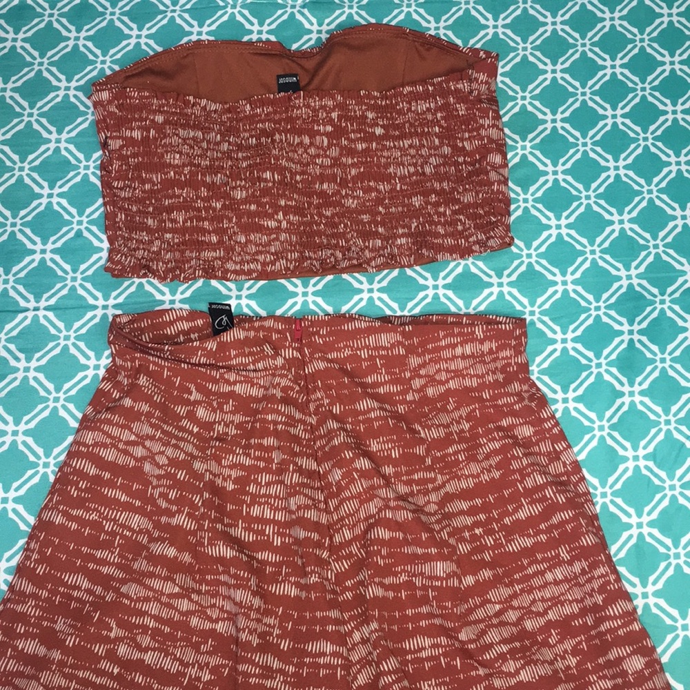 2 piece 🧡 - Picture 2 of 2